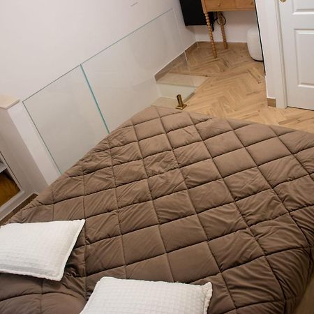 Bottega Orafa Guest House Napoli Eksteriør bilde